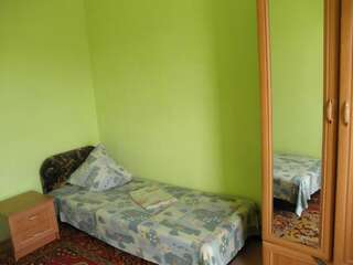 Гостевой дом Lidiya Судак Бюджетный двухместный номер с 1 кроватью или 2 отдельными кроватями-3